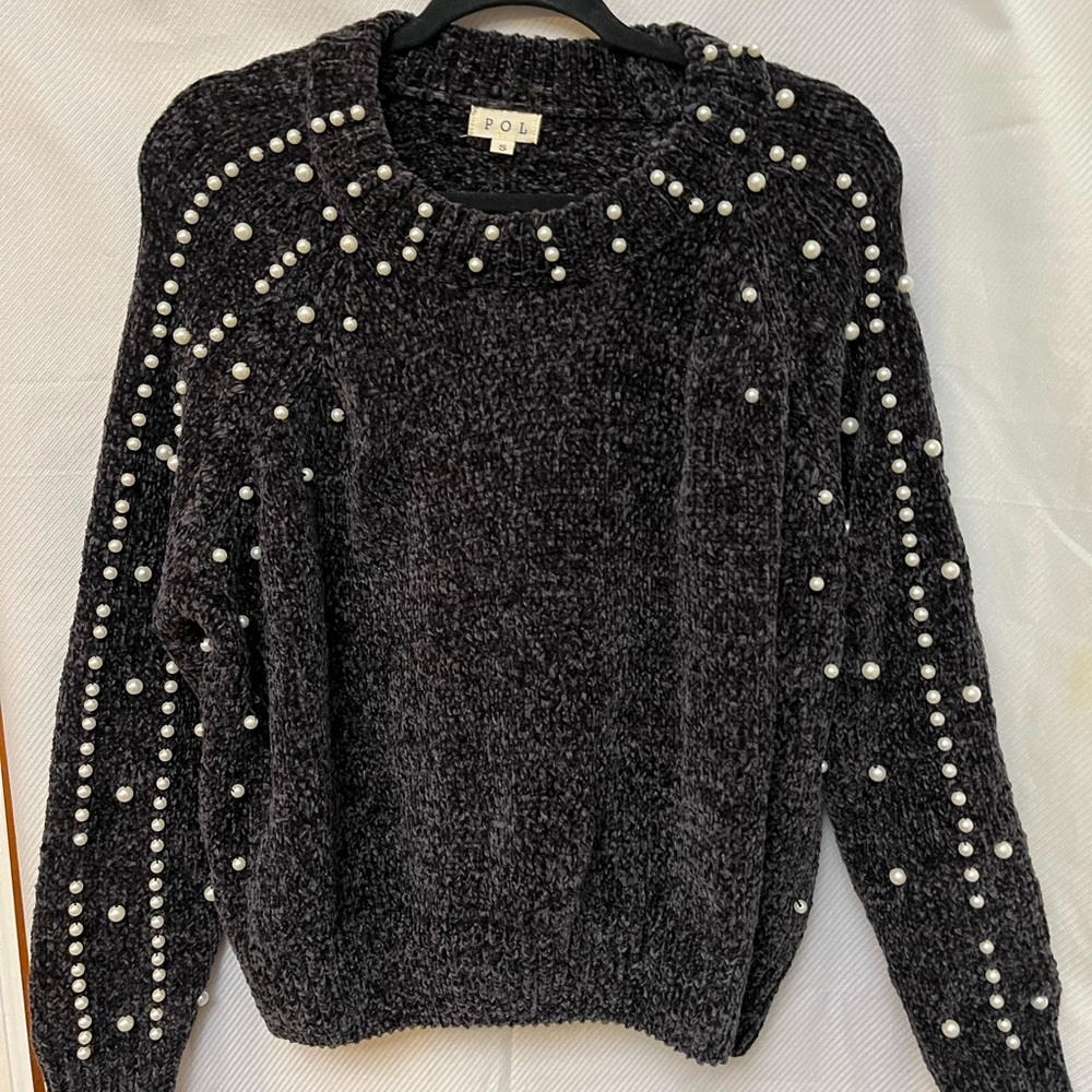 POL Women's Black Sweater Pearl Accents Soft Has stretch. S runs larger. EB